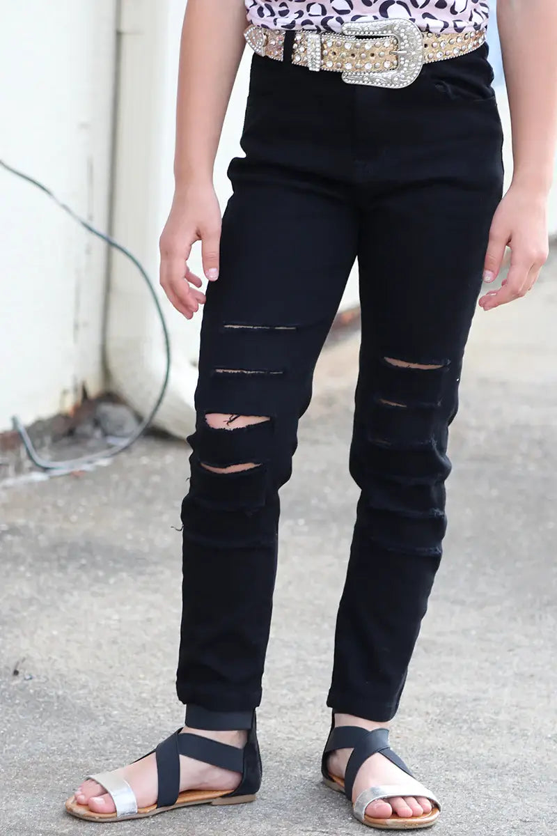 BLACK RIPPED SKINNY JEANS